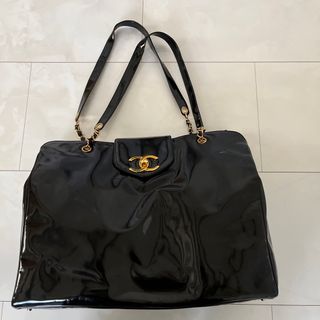 シャネル(CHANEL)のCHANEL エナメルバック(トートバッグ)