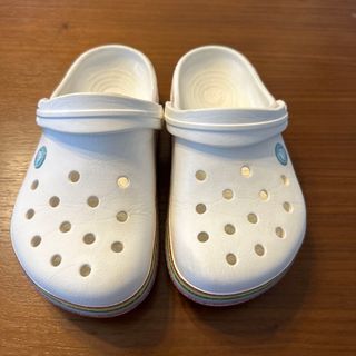 クロックス(crocs)のcrocs  白　サイズ20センチ(サンダル)