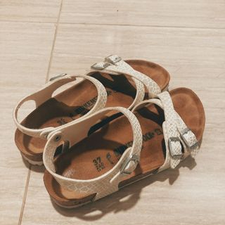 ビルケンシュトック(BIRKENSTOCK)のビルケンシュトック　サンダル 24cm ホワイト(サンダル)