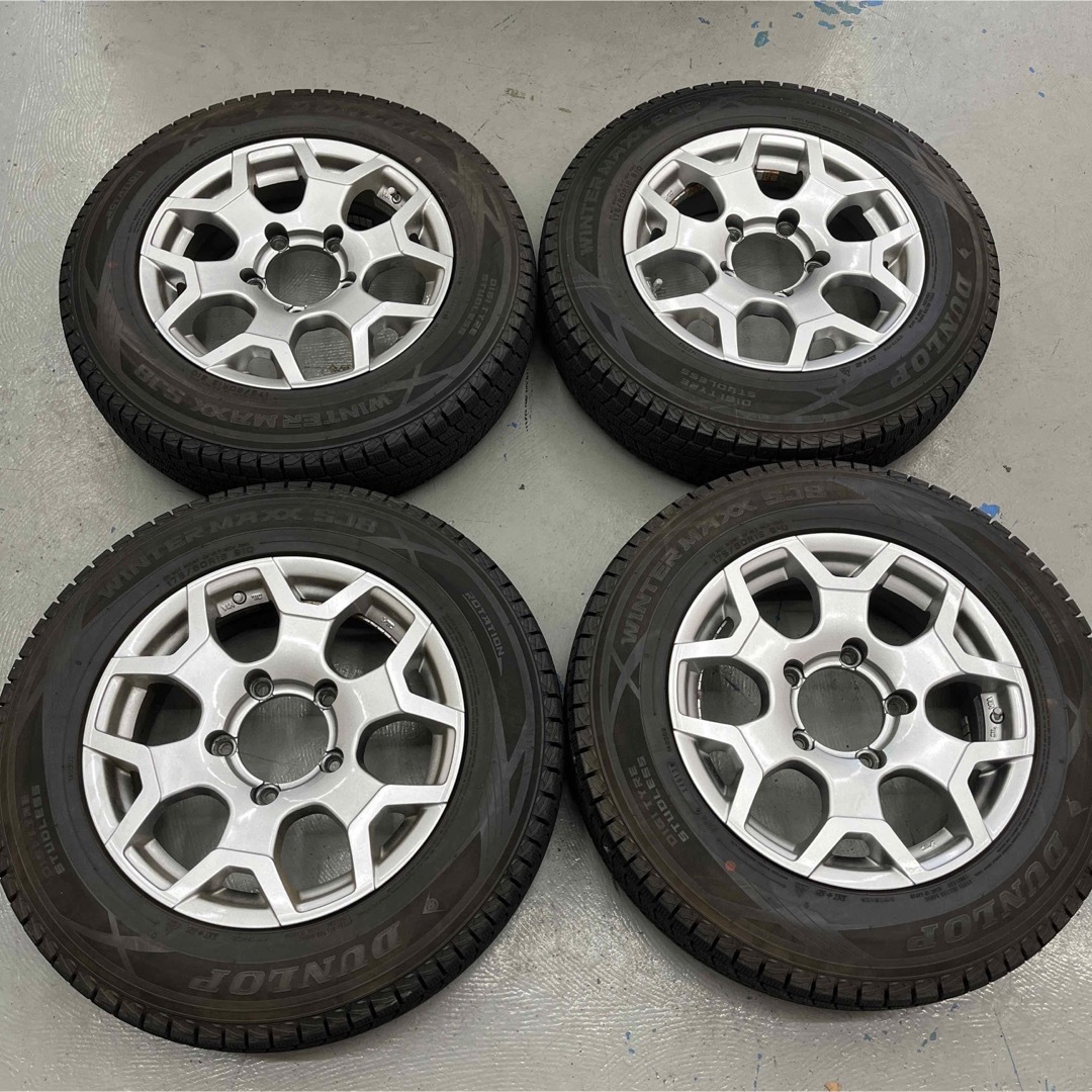 スズキジムニースタッドレスタイヤホイル付175/80R16 JB23W自動車/バイク