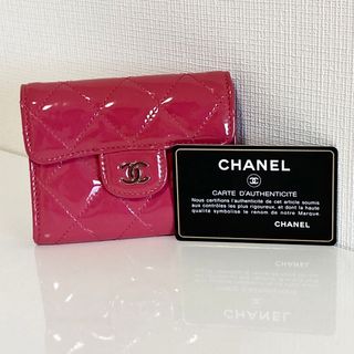 シャネル(CHANEL)のCHANEL シャネル エナメル フラップ コインケース 折り財布 シルバー金具(財布)