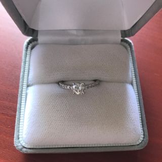 ダイヤモンド　プラチナ　オーダーリング　婚約指輪　週末値下げ！(リング(指輪))