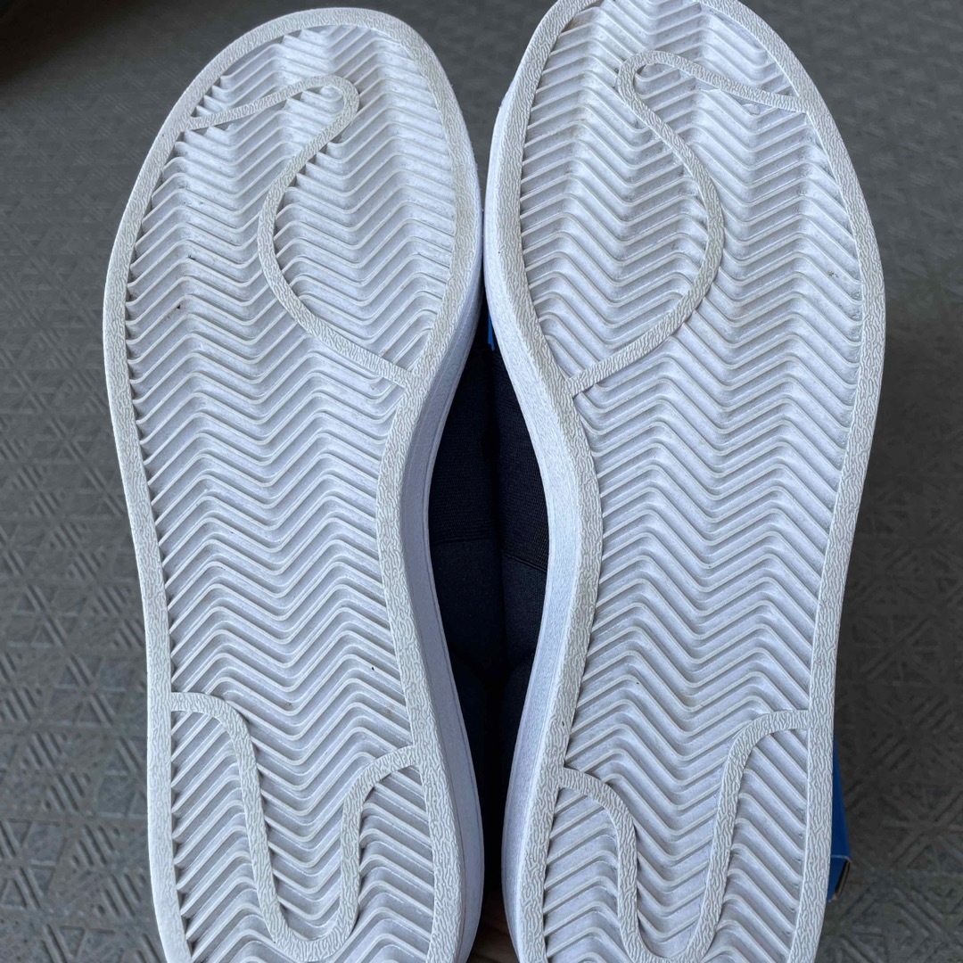 adidas(アディダス)の【アディダスジャパン正規品】SSTスリッポン GX3751 メンズの靴/シューズ(スニーカー)の商品写真