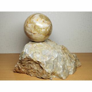 水晶 791g 丸玉 スフィア クォーツ 原石 鑑賞石 自然石 誕生石 鉱物-