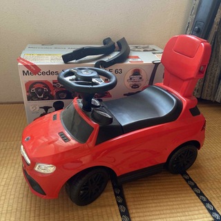 タカラトミー(Takara Tomy)のメルセデスベンツ　AMG GLE 乗用玩具(手押し車/カタカタ)