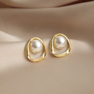 【年末売りつくしSALE！】No.11 レトロ パールピアス ゴールド シンプル(ピアス)
