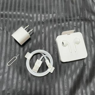 アップル(Apple)のiPhone　純正　充電ケーブル　ACアダプタ　イヤホン　ear pods(バッテリー/充電器)