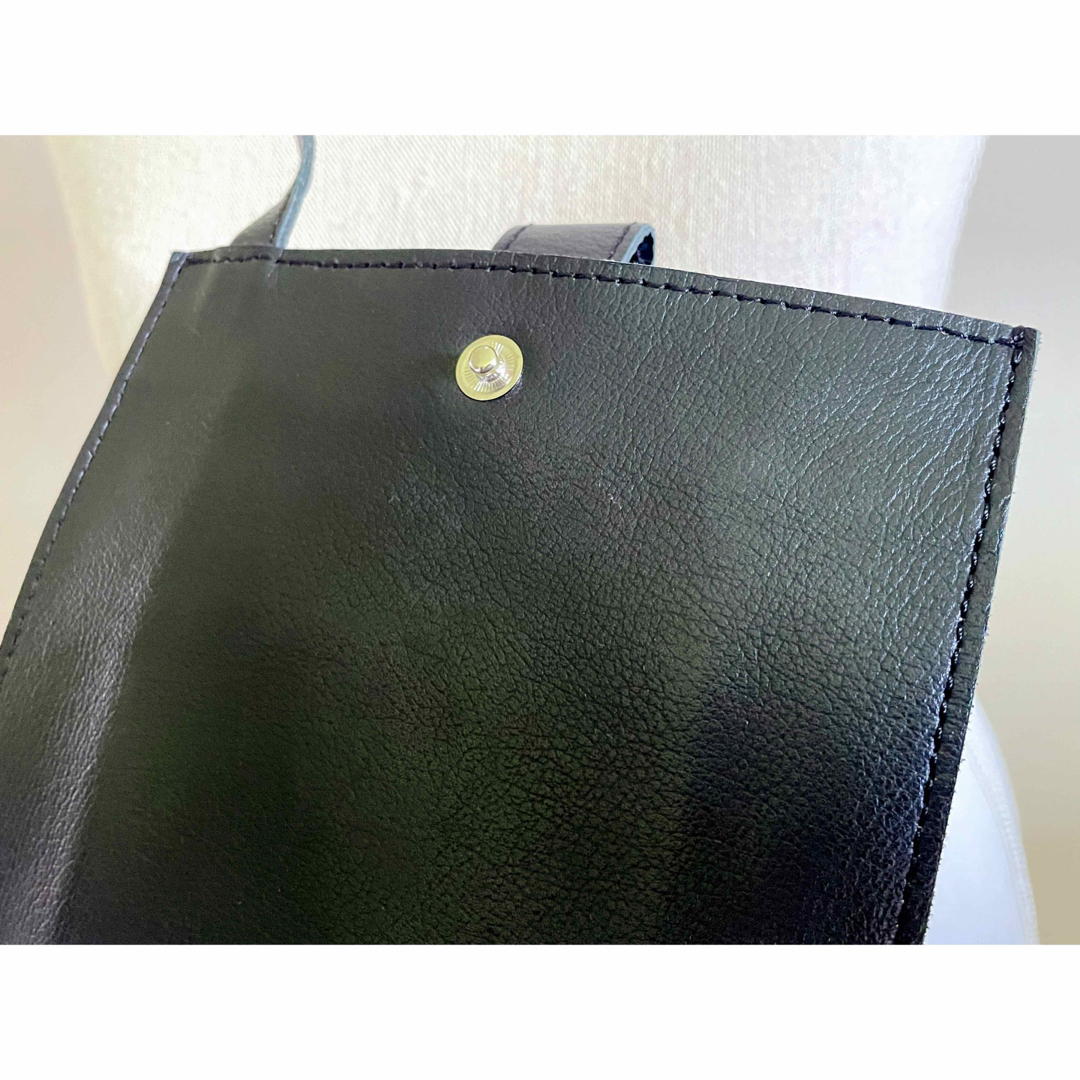 【ナチュラン購入】撥水ソフトレザーサコッシュ【1度使用】 レディースのバッグ(ショルダーバッグ)の商品写真