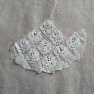 ①フランスアンティーク 白糸刺繍モチーフ(彫刻/オブジェ)