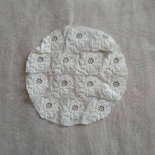 ③フランスアンティーク 白糸刺繍 モチーフ(彫刻/オブジェ)