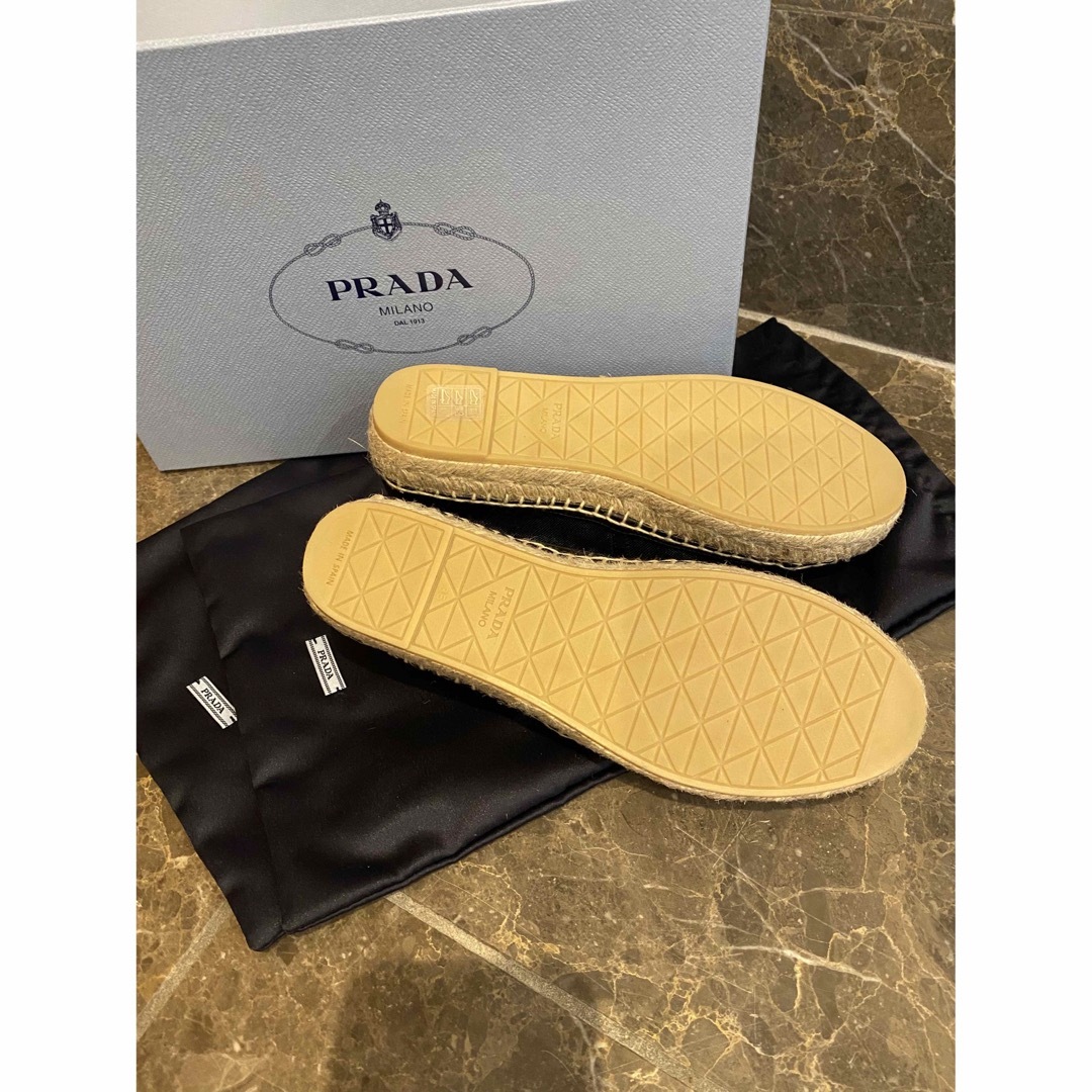 PRADA(プラダ)の新品未使用 PRADAプラダ メッシュxナッパレザー エスパドリーユ 35 レディースの靴/シューズ(スリッポン/モカシン)の商品写真