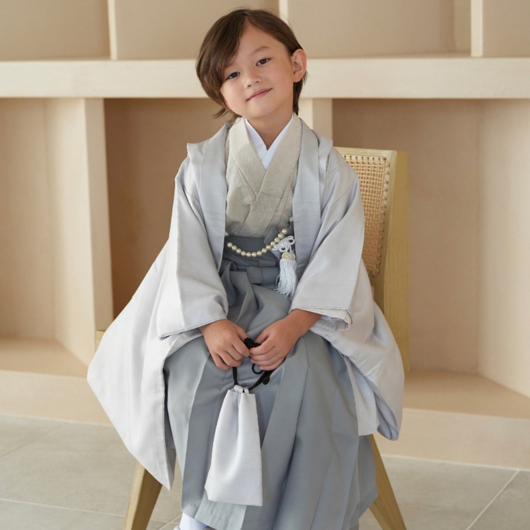 新品【グレー】utatane かぷり 七五三 5歳 袴 男の子 キッズ/ベビー/マタニティのキッズ服男の子用(90cm~)(和服/着物)の商品写真