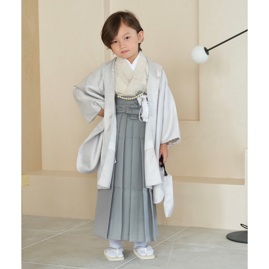 新品【グレー】utatane かぷり 七五三 5歳 袴 男の子 キッズ/ベビー/マタニティのキッズ服男の子用(90cm~)(和服/着物)の商品写真