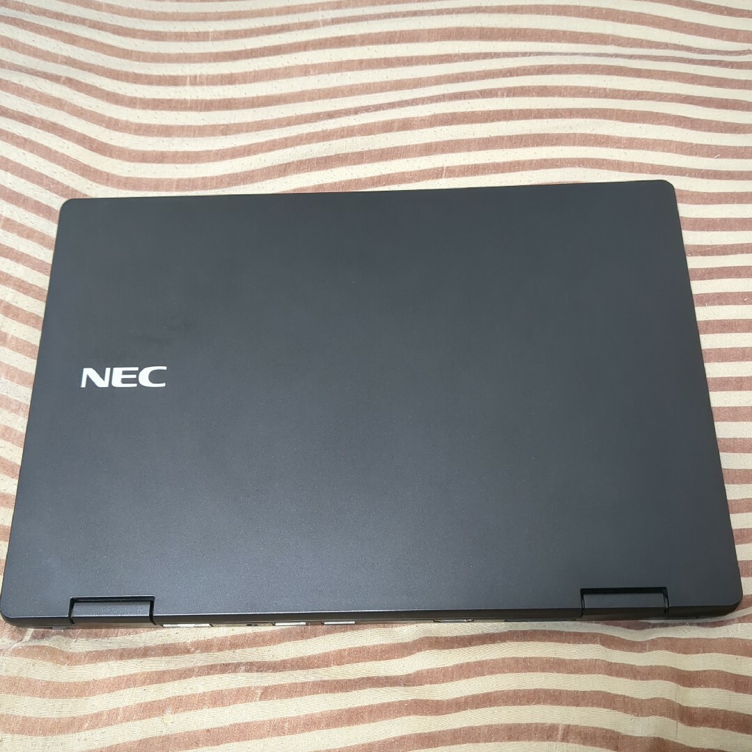 スリムベゼル NEC モバイルPC i5 SSD512GB VKT12H
