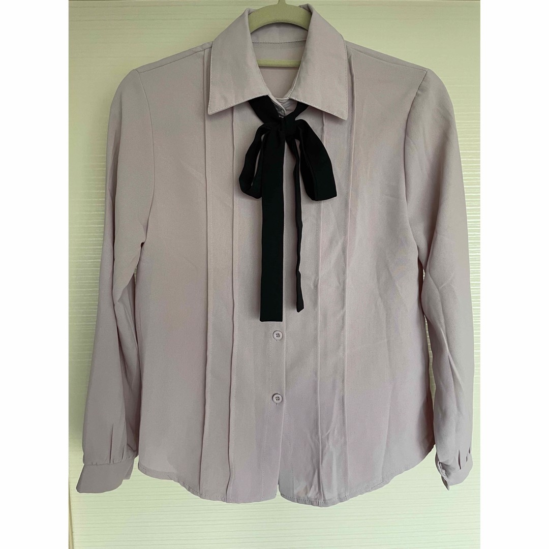 GRL(グレイル)のGRL ボウタイ付きタックシャツ ピンク レディースのトップス(シャツ/ブラウス(長袖/七分))の商品写真