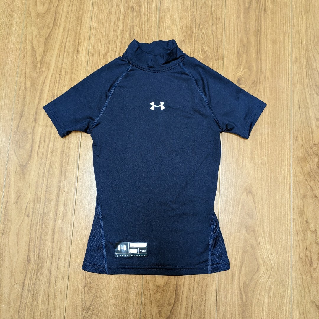 UNDER ARMOUR(アンダーアーマー)のUNDER ARMOUR　キッズシャツ キッズ/ベビー/マタニティのキッズ服男の子用(90cm~)(Tシャツ/カットソー)の商品写真