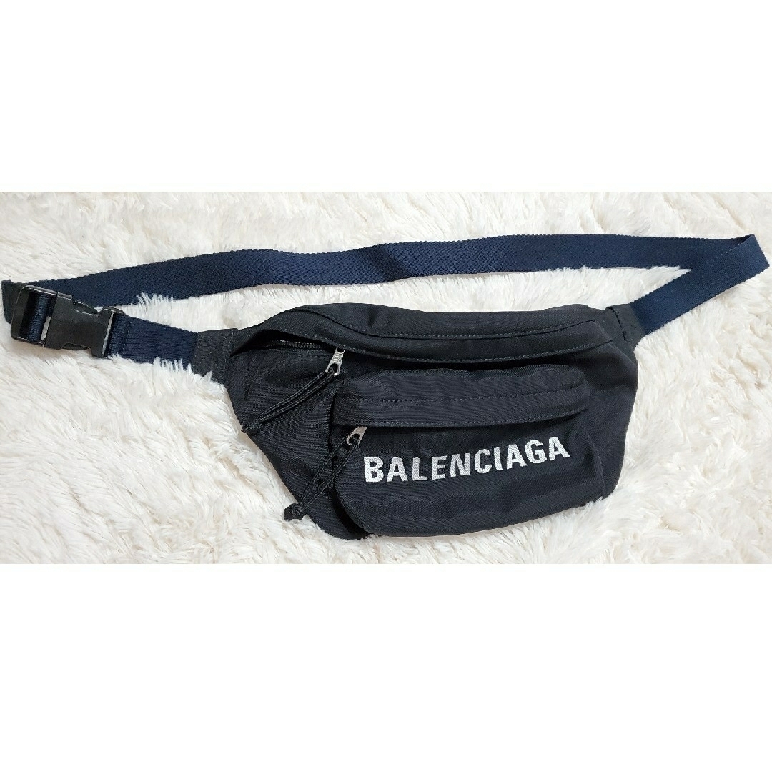 Balenciaga(バレンシアガ)のバレンシアガウエストバッグ レディースのバッグ(ボディバッグ/ウエストポーチ)の商品写真