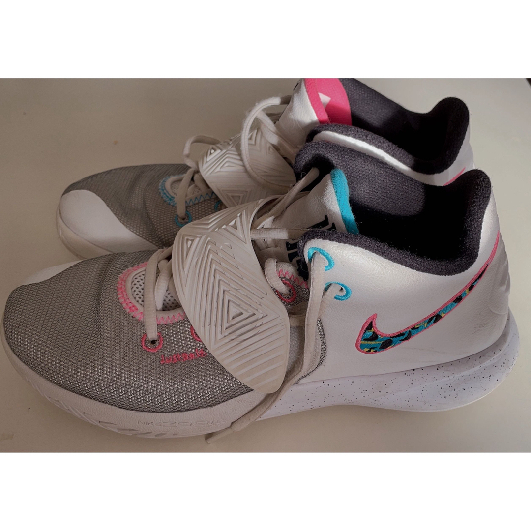 NIKE - NIKE カイリー フライトラップ3EPの通販 by ぱん's shop