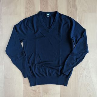 ユニクロ(UNIQLO)のUNIQLO　Vネックセーター　XS(160cm)(ニット)