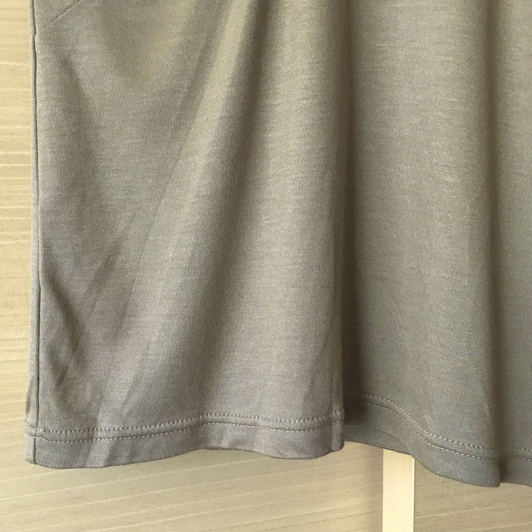 ICB(アイシービー)のICB Vネックカットソー Tシャツ   レディースのトップス(カットソー(半袖/袖なし))の商品写真