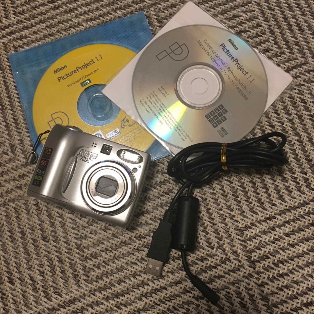 Nikon デジタルカメラ デジカメ E7600 - コンパクトデジタルカメラ