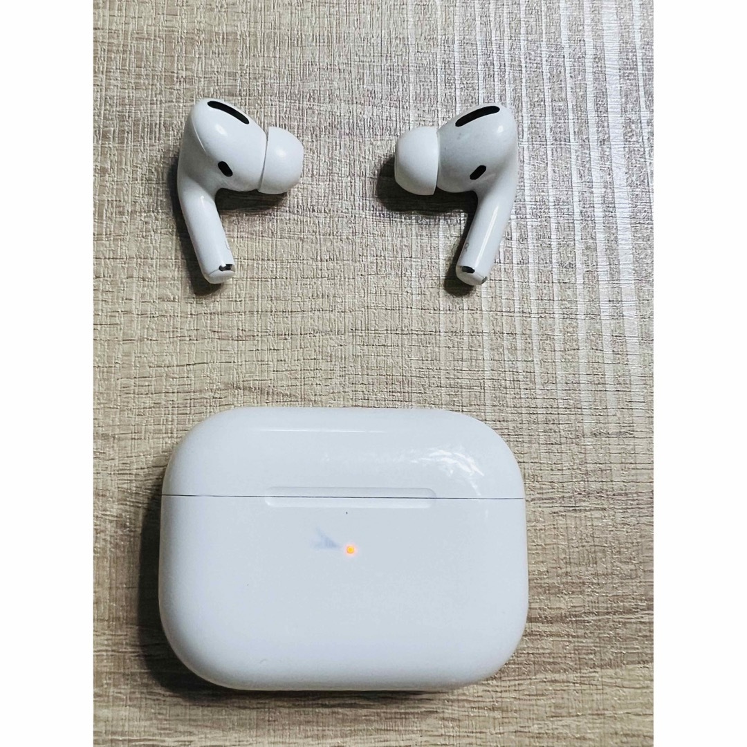 Apple(アップル)の【純正品】中古品　AirPods Pro エア　ポッズ　プロ　第1世代 スマホ/家電/カメラのオーディオ機器(ヘッドフォン/イヤフォン)の商品写真