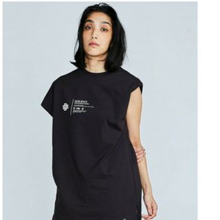 ダブルスタンダードクロージング(DOUBLE STANDARD CLOTHING)のダブルスタンダードクロージング / アシンメトリースリーブTシャツ(Tシャツ(半袖/袖なし))