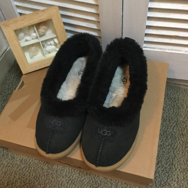 UGG(アグ)の【KIRA様 専用】   UGG    スリッポン   レディースの靴/シューズ(スリッポン/モカシン)の商品写真