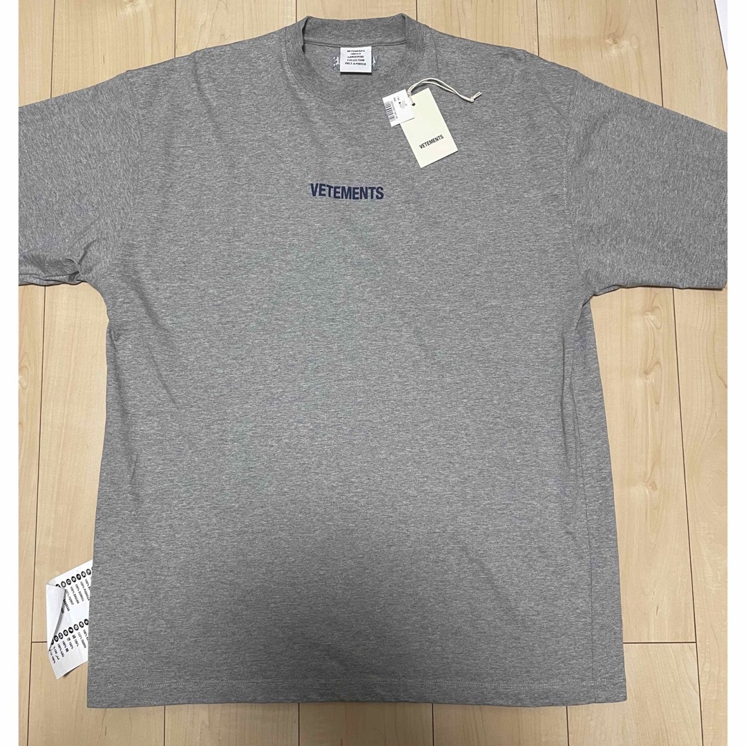 VETEMENTS センターロゴ　オーバーサイズTシャツ