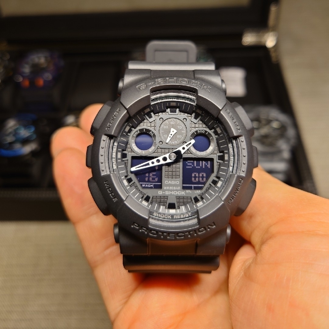 CASIO G-SHOCK GA-100 - 腕時計(アナログ)