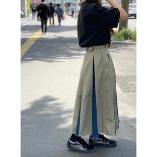 リー(Lee)の【美品】Lee Dickies コラボ スカート　サーキュラースカート　ベージュ(ロングスカート)