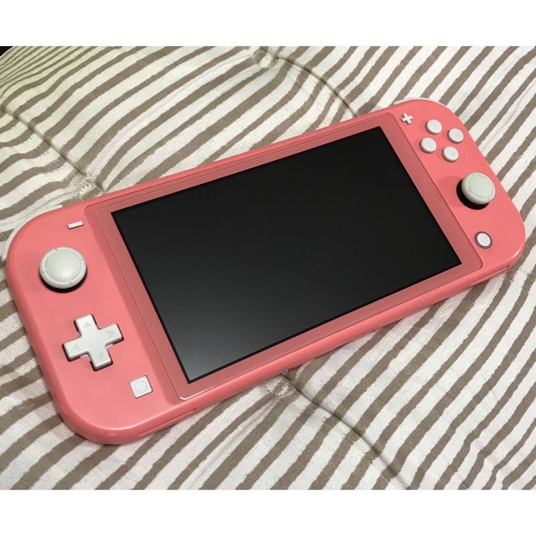 販売値下げ 【美品カセット付き】Nintendo switch LITE コーラル