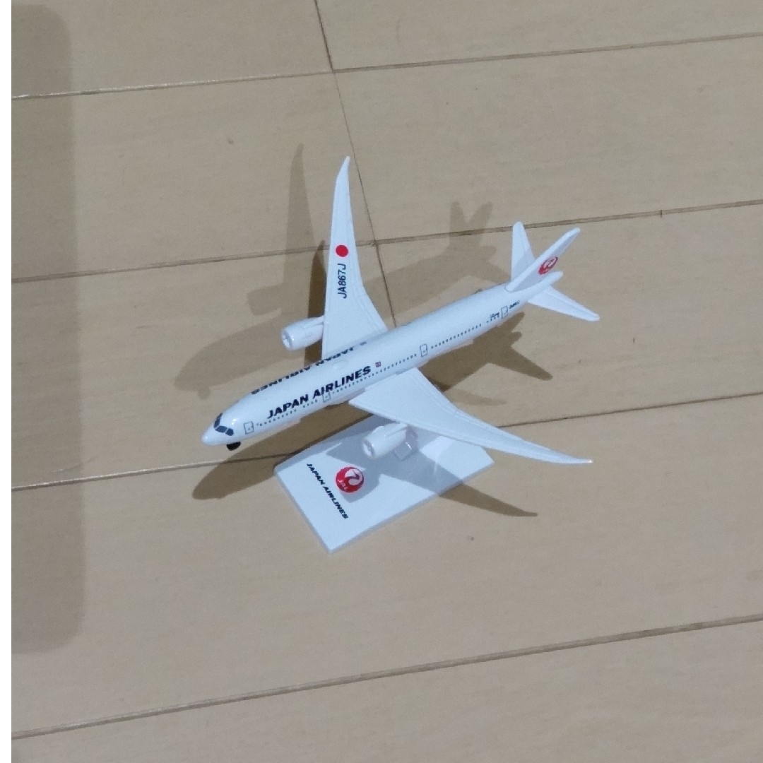 JAL(日本航空)(ジャル(ニホンコウクウ))のJAL  飛行機模型  JA867J エンタメ/ホビーのテーブルゲーム/ホビー(航空機)の商品写真