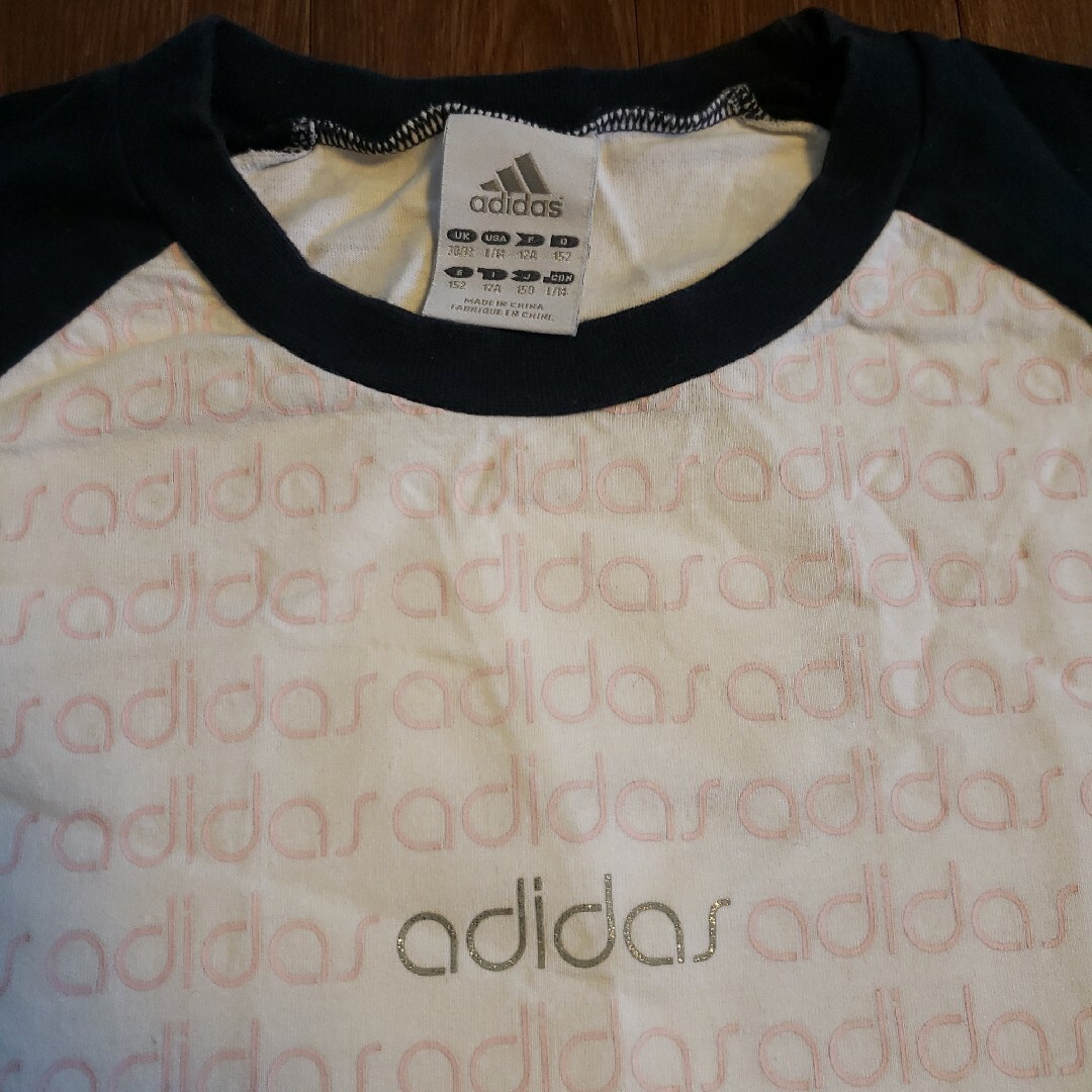 adidas　レディースTシャツ レディースのトップス(Tシャツ(半袖/袖なし))の商品写真