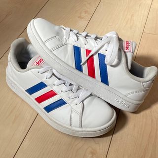 adidas／アディダス《23センチ》シューズ(スニーカー)