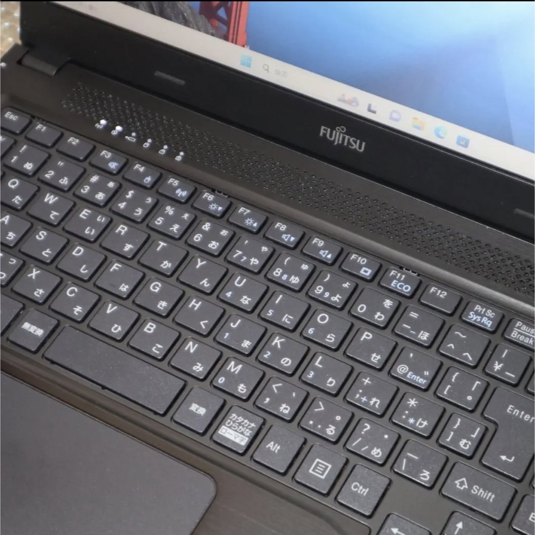 富士通 - Win11美品!高年式!お手頃!新品SSD搭載!/メ8G/HDMI/カメラ