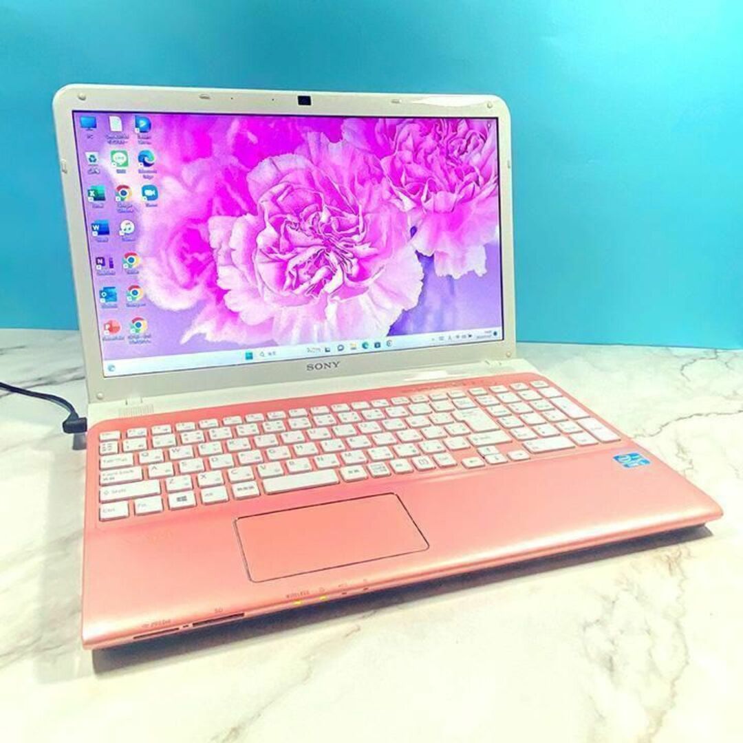 ピンクのキュートなVAIO✨メモリ8G SSD&Core i5のノートパソコン-