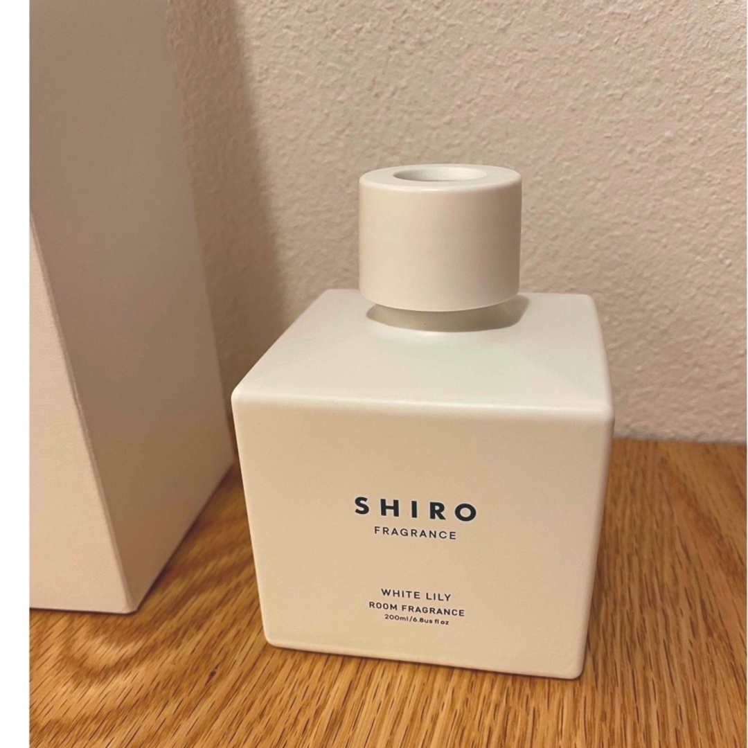 shiro(シロ)のらび様専用　SHIRO ホワイトリリー ルームフレグランス リニューアル前 コスメ/美容のリラクゼーション(アロマディフューザー)の商品写真