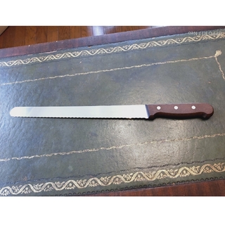 ビクトリノックス(VICTORINOX)のウェーブナイフ（わたし様）(調理道具/製菓道具)