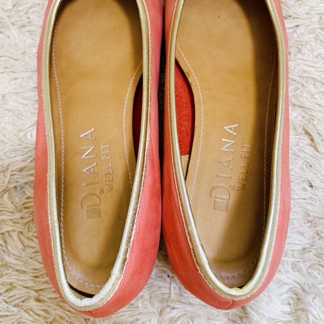 DIANA(ダイアナ)の【ダイアナ】DIANA サーモンピンク　バレエシューズ　ローヒール レディースの靴/シューズ(ハイヒール/パンプス)の商品写真