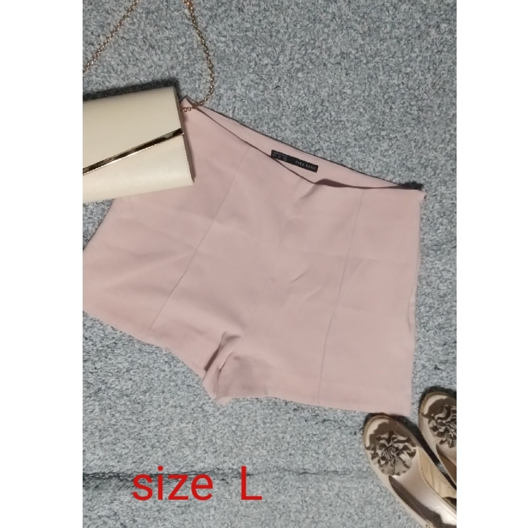 ZARA(ザラ)の55 ZARA BASIC サーモンピンク ショートパンツ ウエスト深め 可愛い レディースのパンツ(ショートパンツ)の商品写真