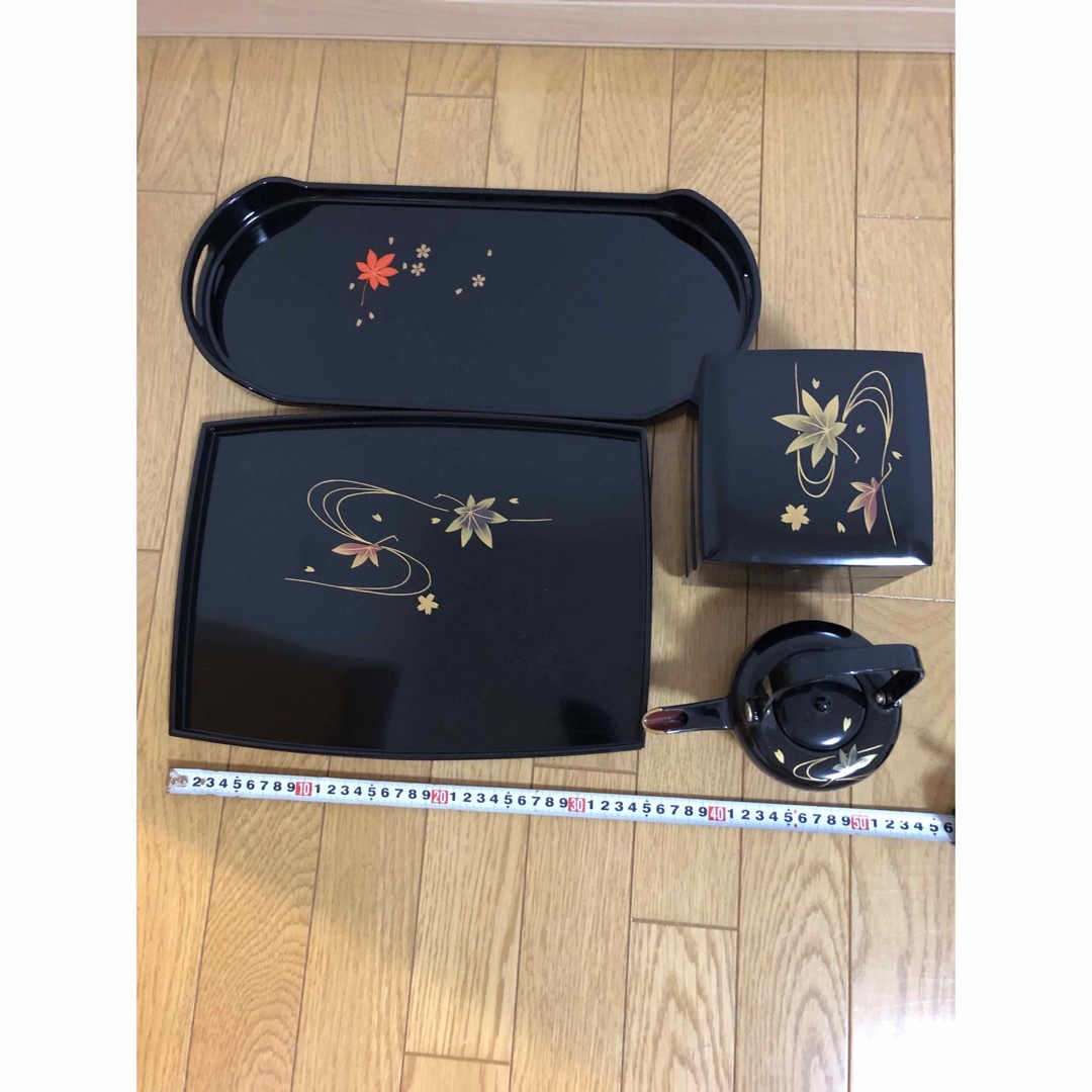 三段重  漆塗 漆器 蒔絵　お盆 卓上 エンタメ/ホビーの美術品/アンティーク(漆芸)の商品写真