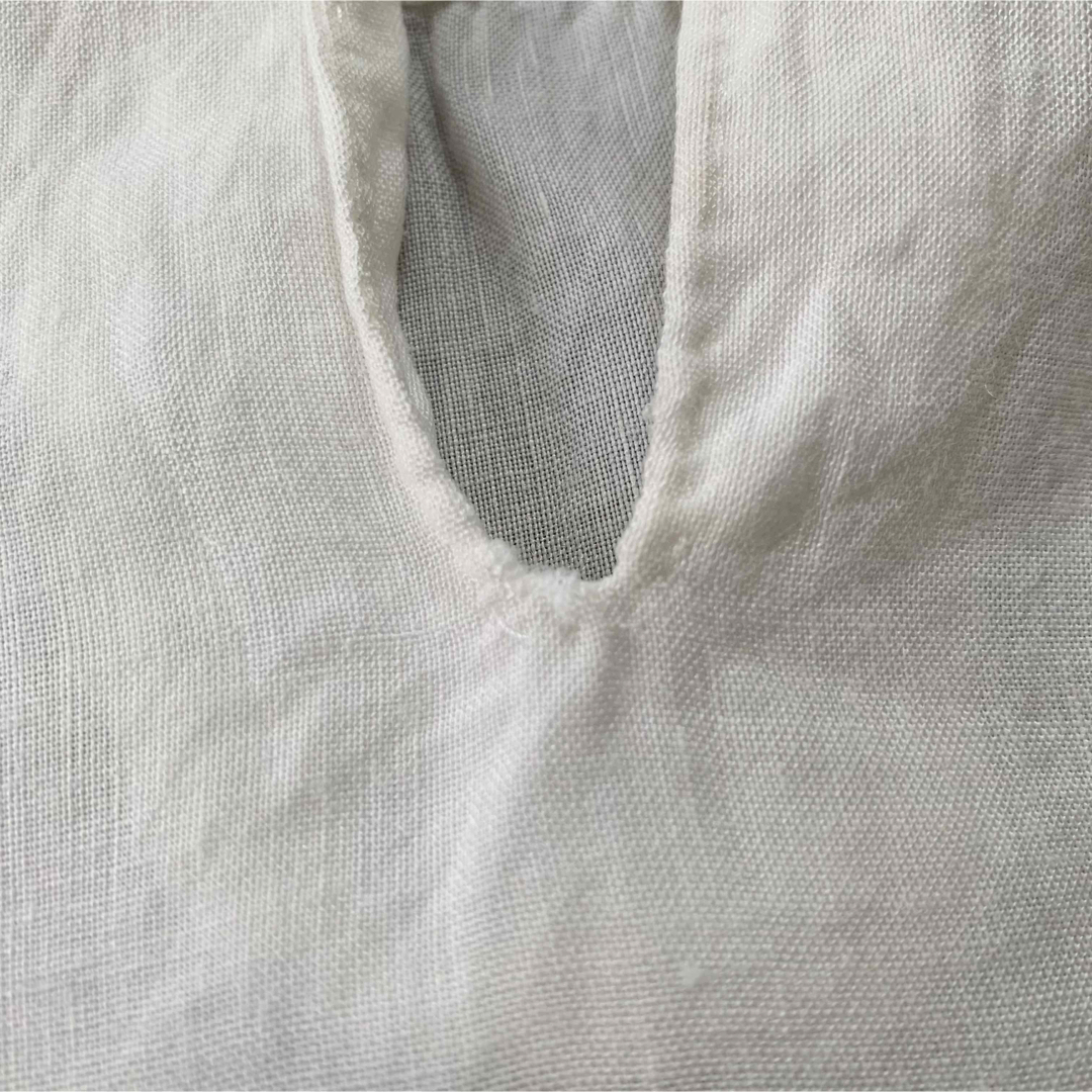 MARGARET HOWELL(マーガレットハウエル)のマーガレットハウエル リネン 麻混 ノースリーブ ブラウス シャツ ホワイト レディースのトップス(シャツ/ブラウス(半袖/袖なし))の商品写真