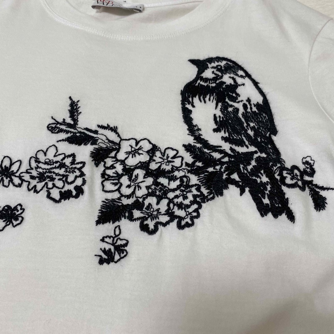 RED VALENTINO(レッドヴァレンティノ)の⭐︎美品⭐︎ RED VALENTINO Tシャツ　鳥刺繍 レディースのトップス(Tシャツ(半袖/袖なし))の商品写真