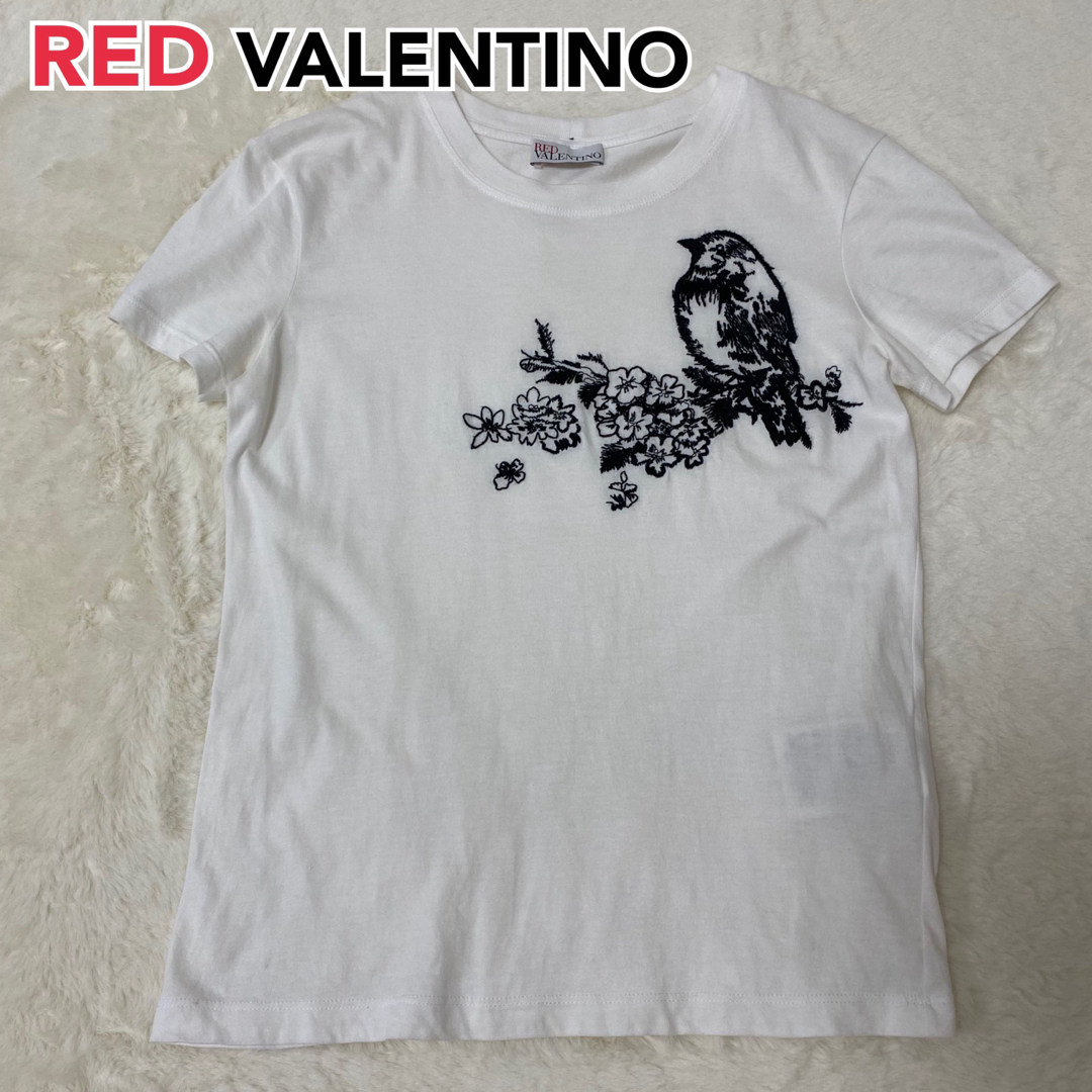 RED VALENTINO(レッドヴァレンティノ)の⭐︎美品⭐︎ RED VALENTINO Tシャツ　鳥刺繍 レディースのトップス(Tシャツ(半袖/袖なし))の商品写真