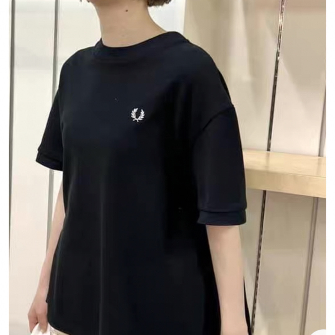 FRED PERRY(フレッドペリー)のFRED PERRY×Ray BEAMS/別注 オーバーサイズ Tシャツ レディースのトップス(ポロシャツ)の商品写真