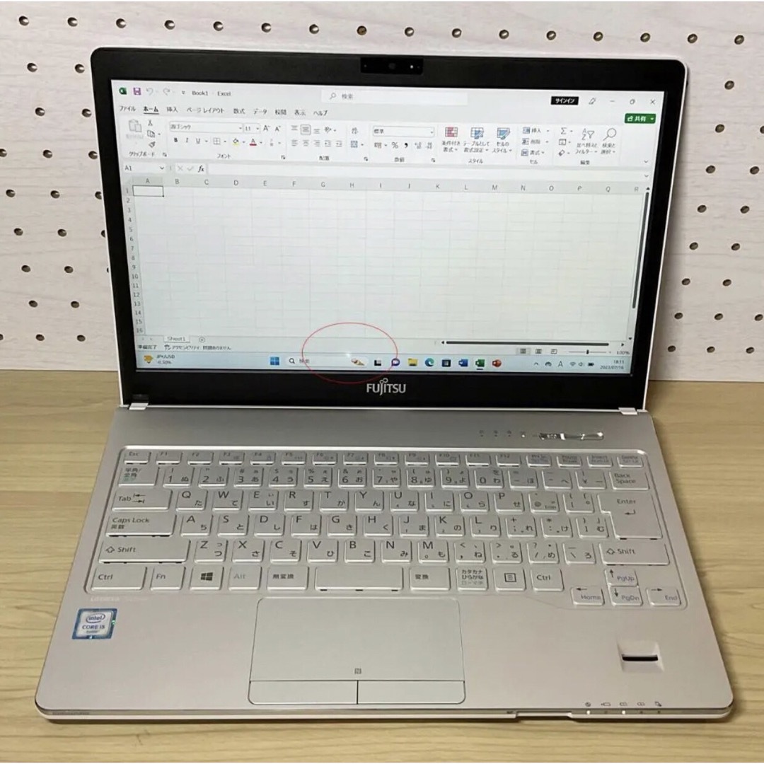 LIFEBOOK 高級モデル＞ i5/8GB/SSD240GB/Office