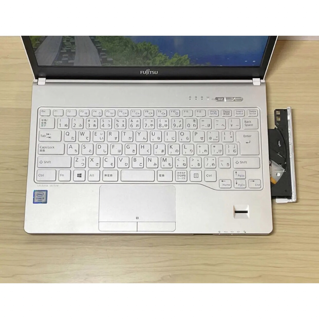 LIFEBOOK 高級モデル＞ i5/8GB/SSD240GB/Office