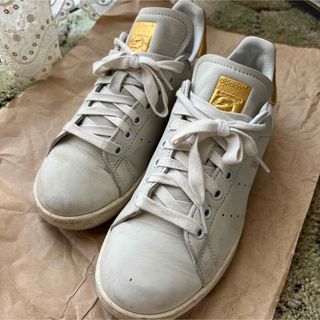 スタンスミス(STANSMITH（adidas）)の人気モデル！スタンスミスゴールド　本革　スニーカー　24.5(スニーカー)