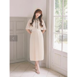 メゾンドフルール(Maison de FLEUR)のStripe Club 深澤翠コラボ レースブリーズワンピース アイボリー(ロングワンピース/マキシワンピース)